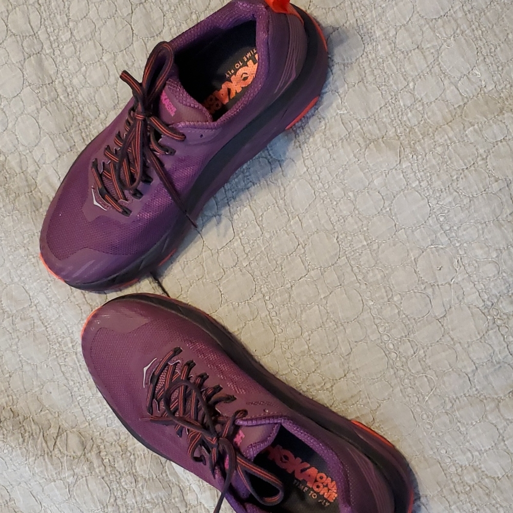 Hoka One One Women's 9 New